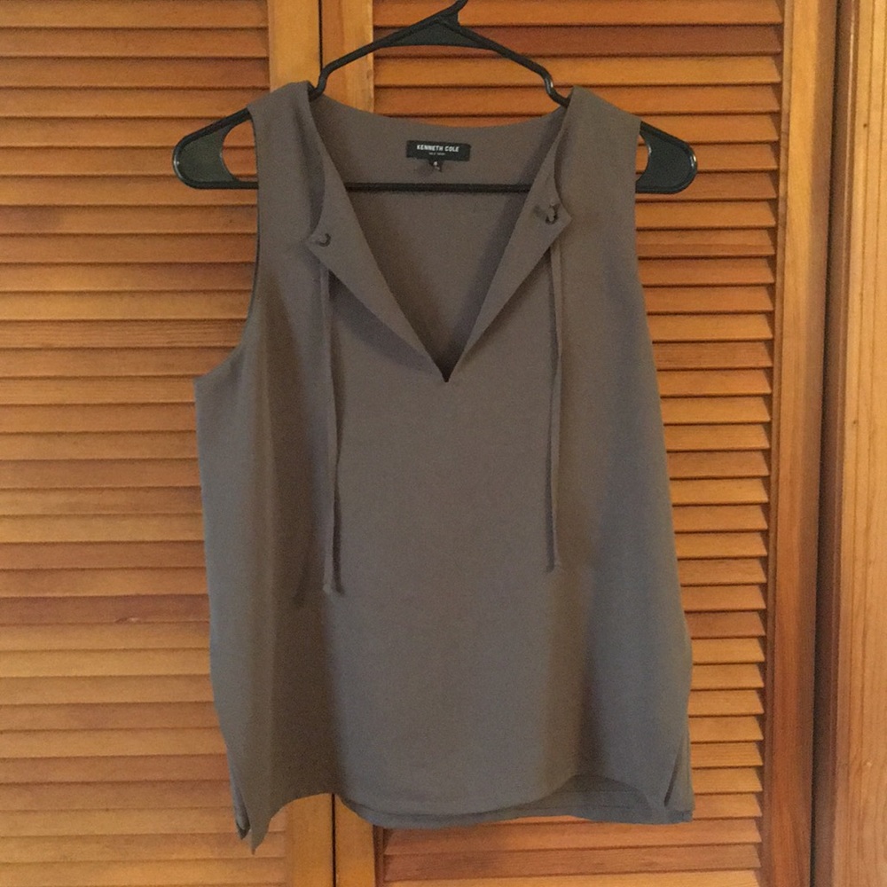 Kenneth Cole Taupe Sleeveless Blouse size small